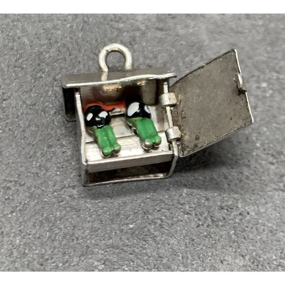 Vintage Sterling 925 Silver Outhouse Charm 3D Hinged Door Hand Painted Figures - Picture 1 of 6